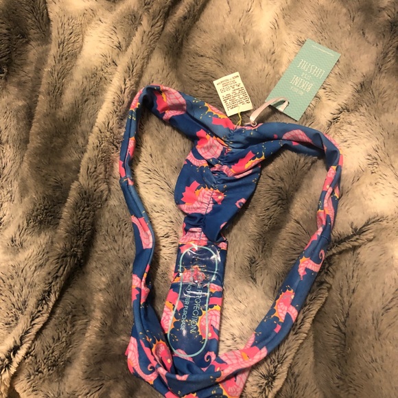 *RARE* Moana runch seahorse bottoms - Picture 3 of 3